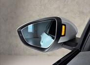Audi e-tron 30