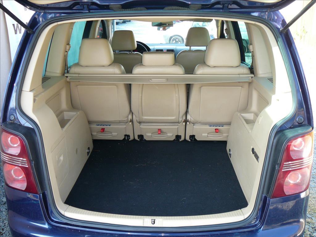 Volkswagen Touran 9