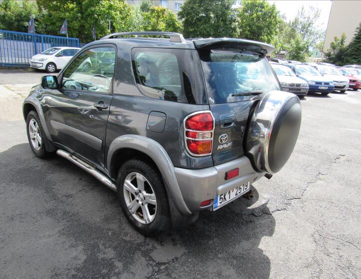 Toyota RAV4 4