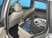 Volkswagen Golf 10