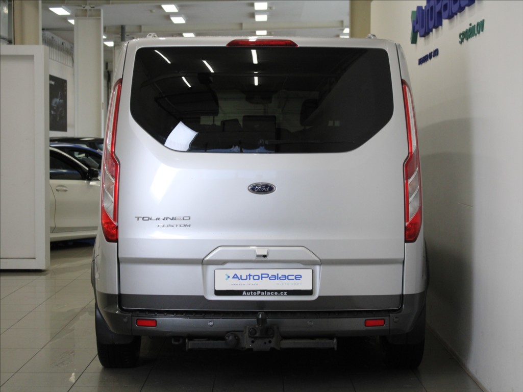 Ford Tourneo Custom