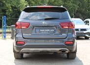 KIA Sorento 6