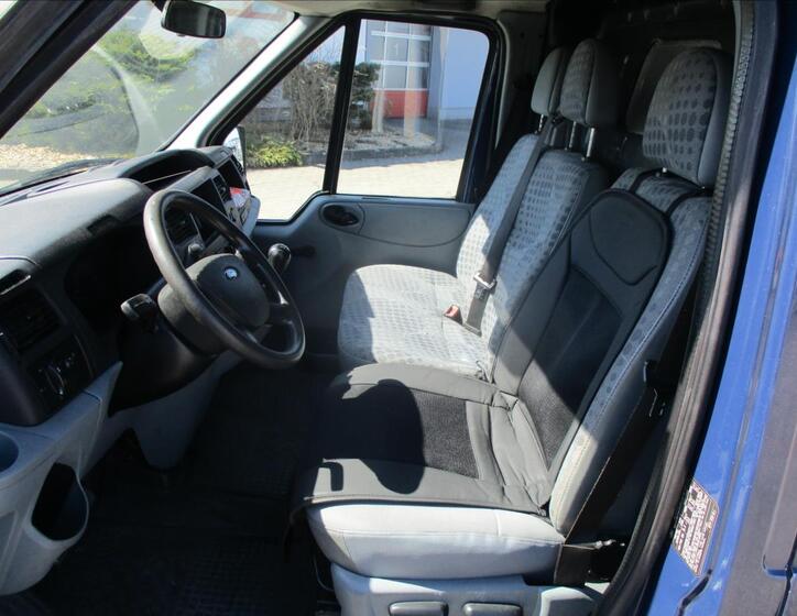 Ford Transit 7