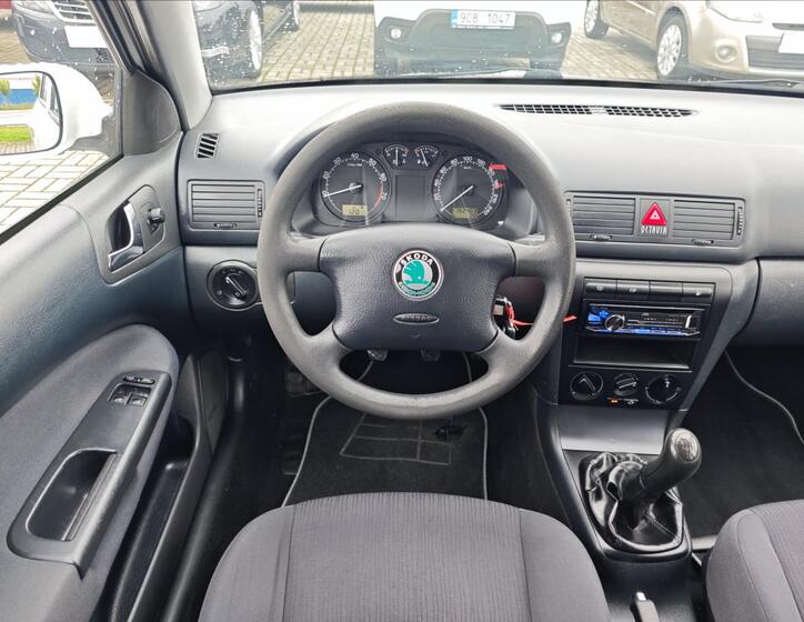 Škoda Octavia 16