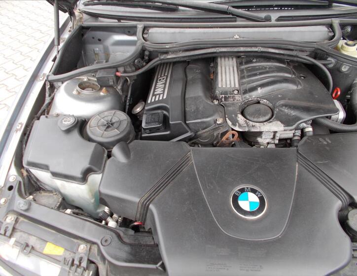 BMW Řada 3 32