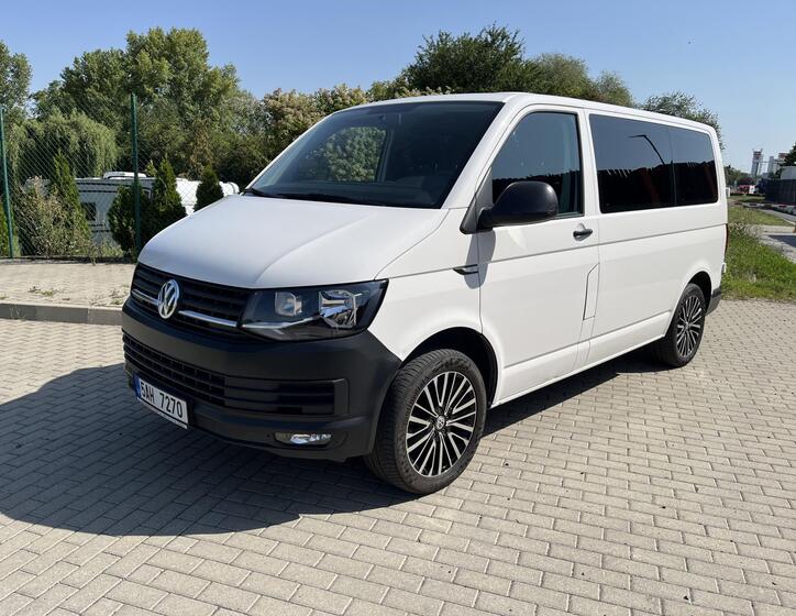 Volkswagen Transporter 1