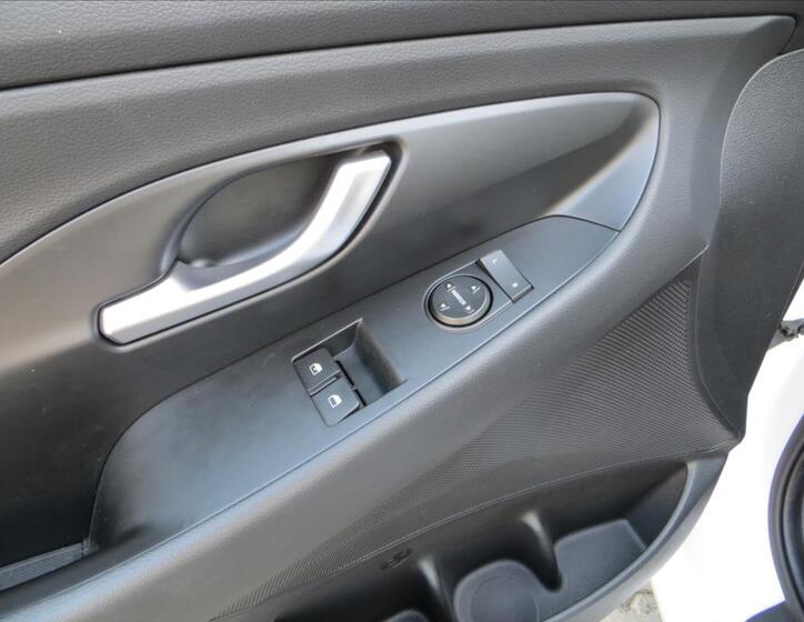 Hyundai i30 11