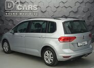 Volkswagen Touran 2