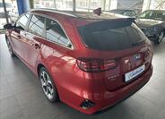 KIA Ceed 4