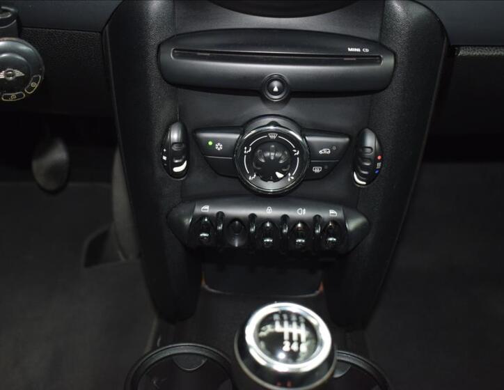 Mini Clubman 18