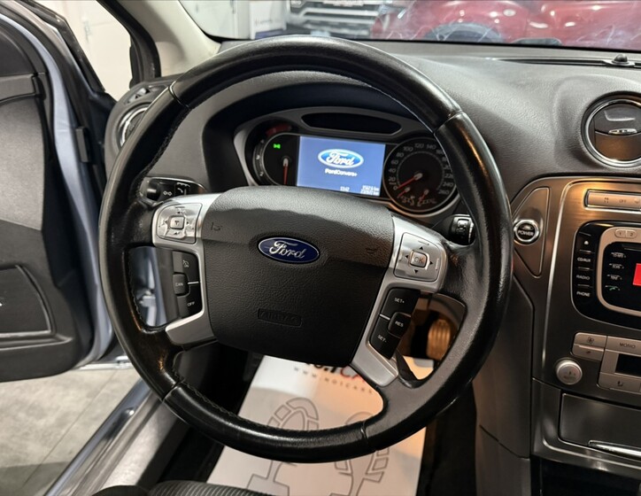 Ford Mondeo 8