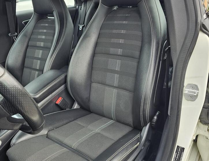 Mercedes-Benz CLA 12