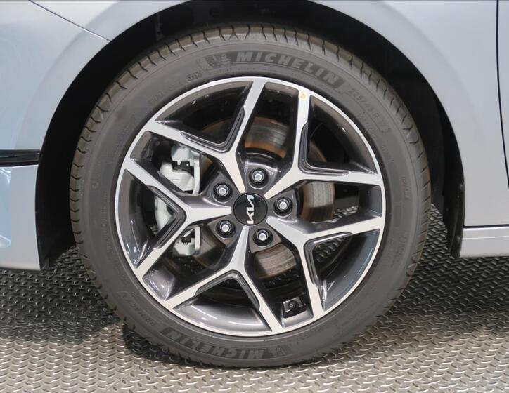 KIA Ceed 11