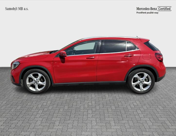 Mercedes-Benz GLA 2