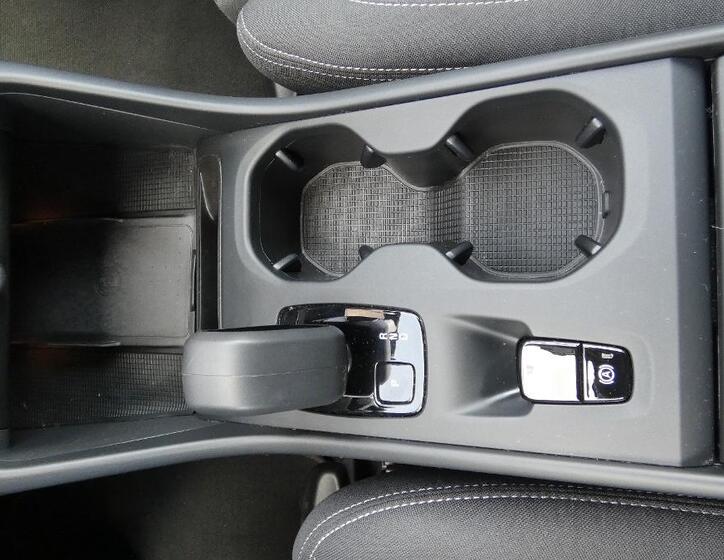 Volvo XC40 16