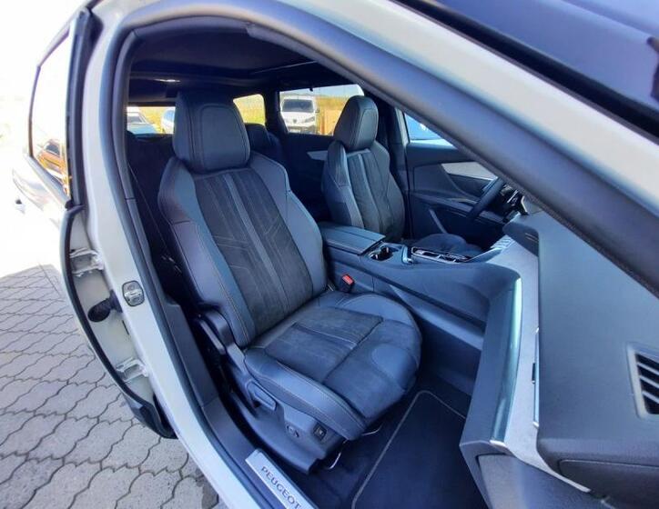 Peugeot 5008 17