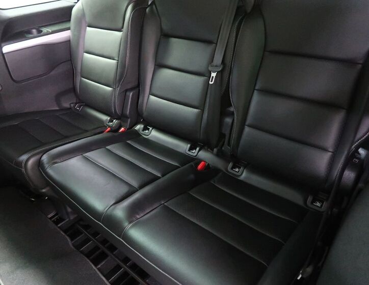 Toyota ProAce 13