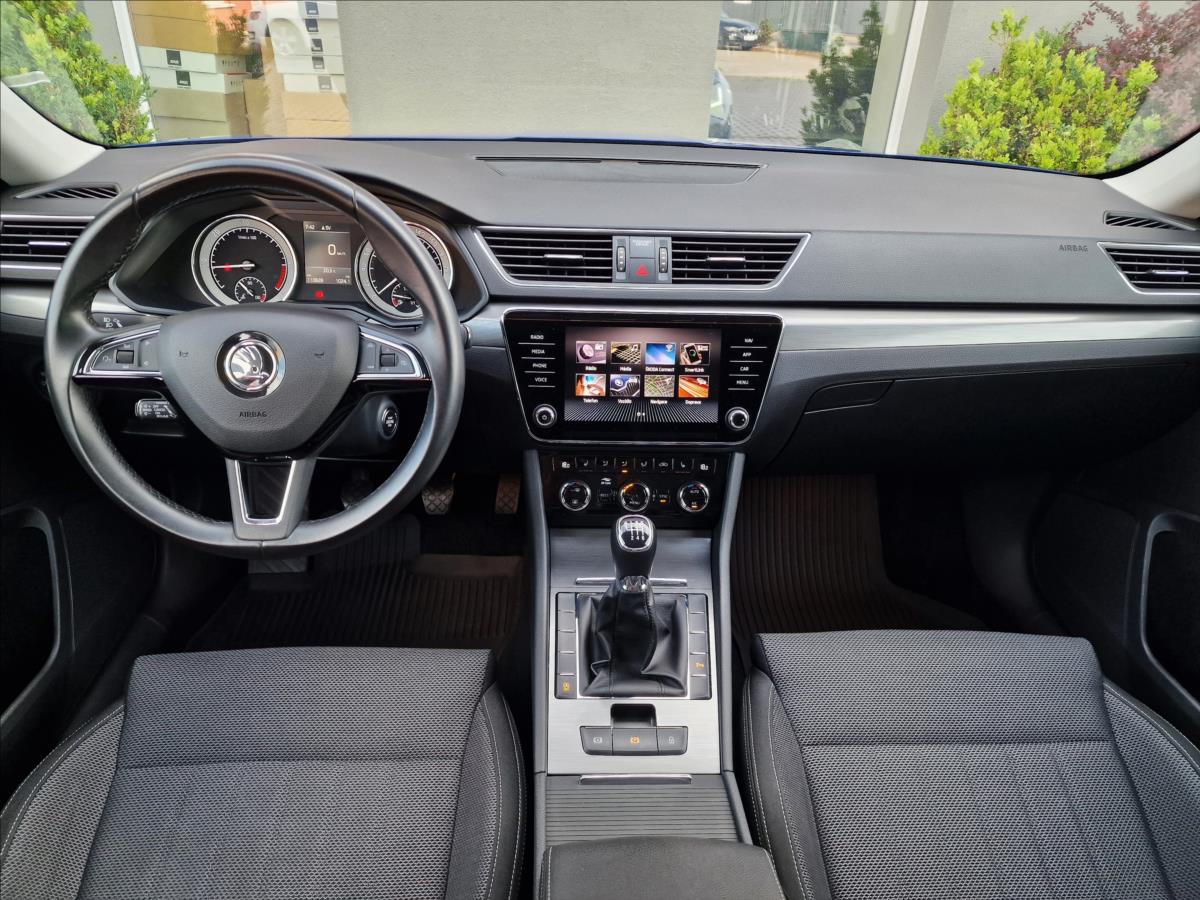 Škoda Superb