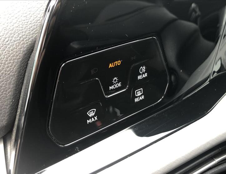 Volkswagen Golf 17