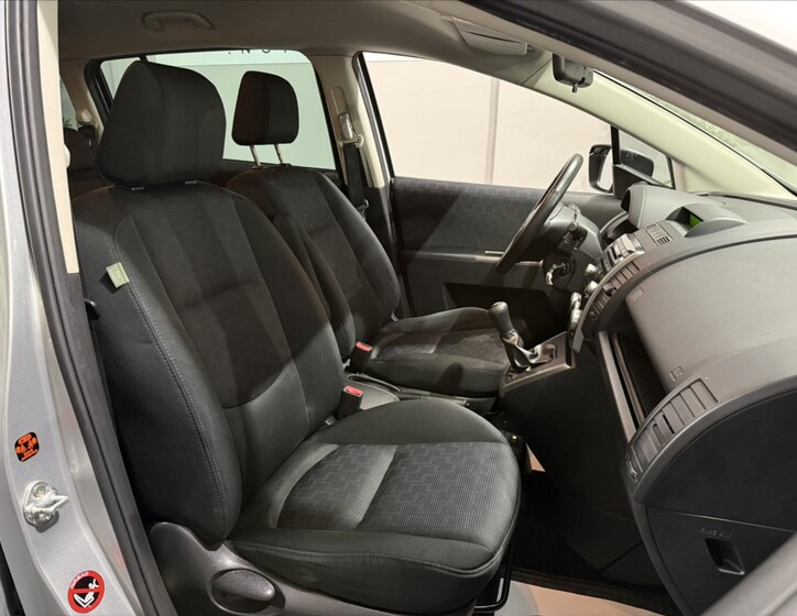 Mazda 5 24