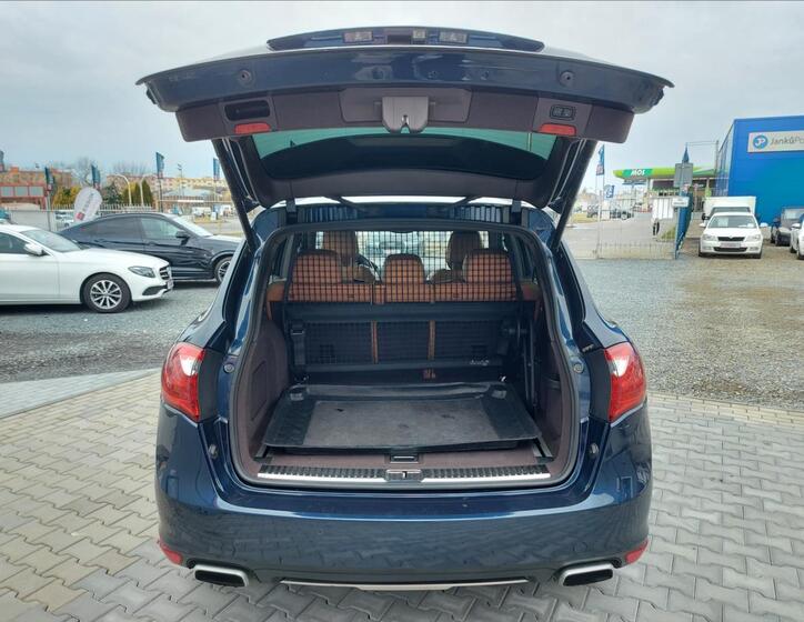 Porsche Cayenne 18