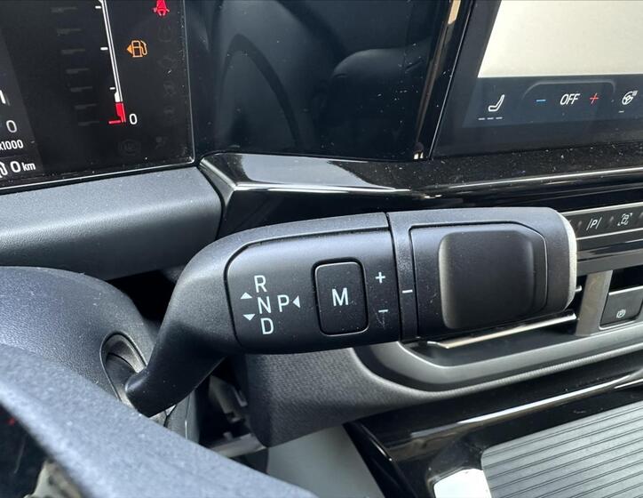Ford Tourneo Custom 34