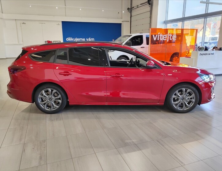 Ford Focus 5