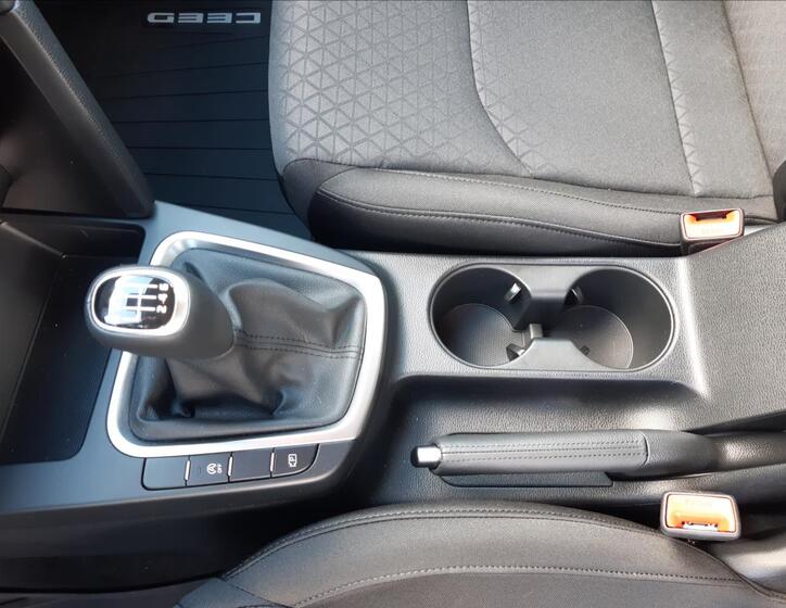KIA Ceed 12