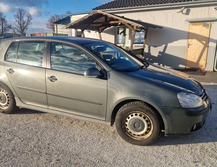 Volkswagen Golf 2