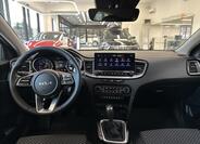KIA XCeed 10