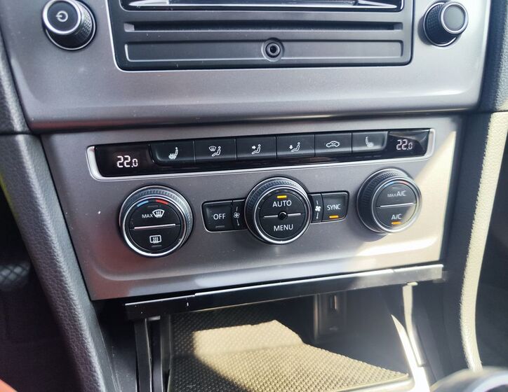 Volkswagen Golf 18