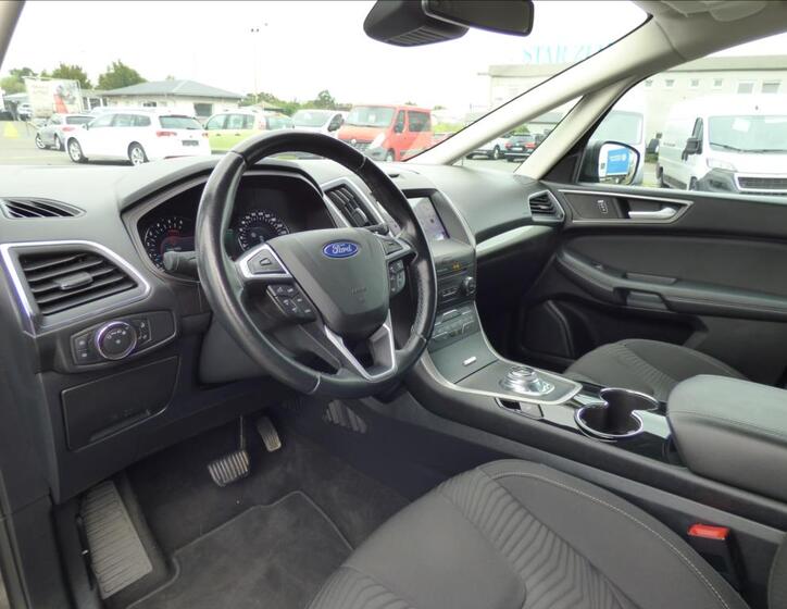 Ford S-MAX 14