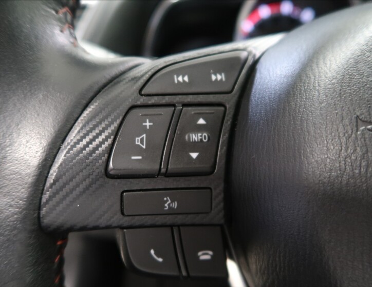 Mazda 3 16