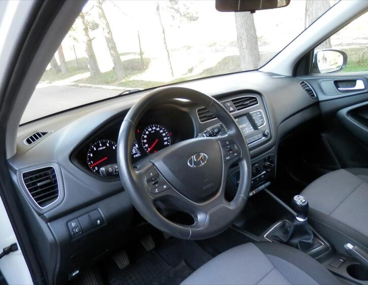 Hyundai i20 12