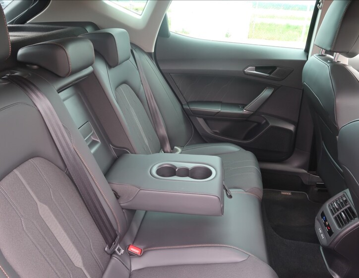 Cupra Formentor 13