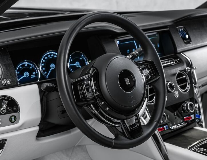 Rolls-Royce Cullinan 21