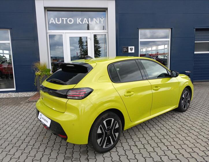 Peugeot 208 4