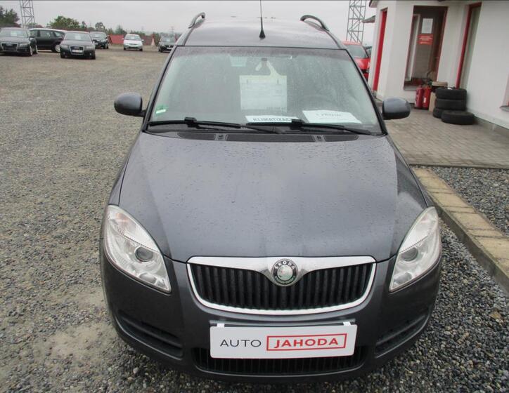 Škoda Roomster 2
