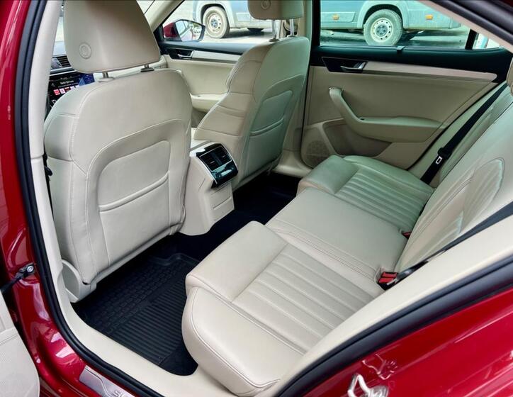 Škoda Superb 13