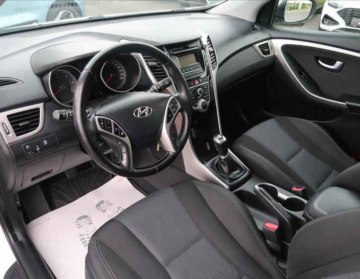 Hyundai i30 9