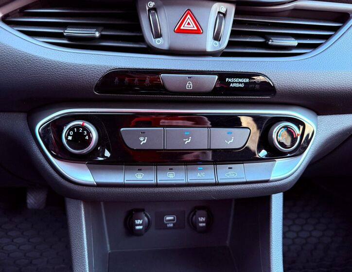 Hyundai i30 21