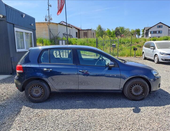 Volkswagen Golf 12