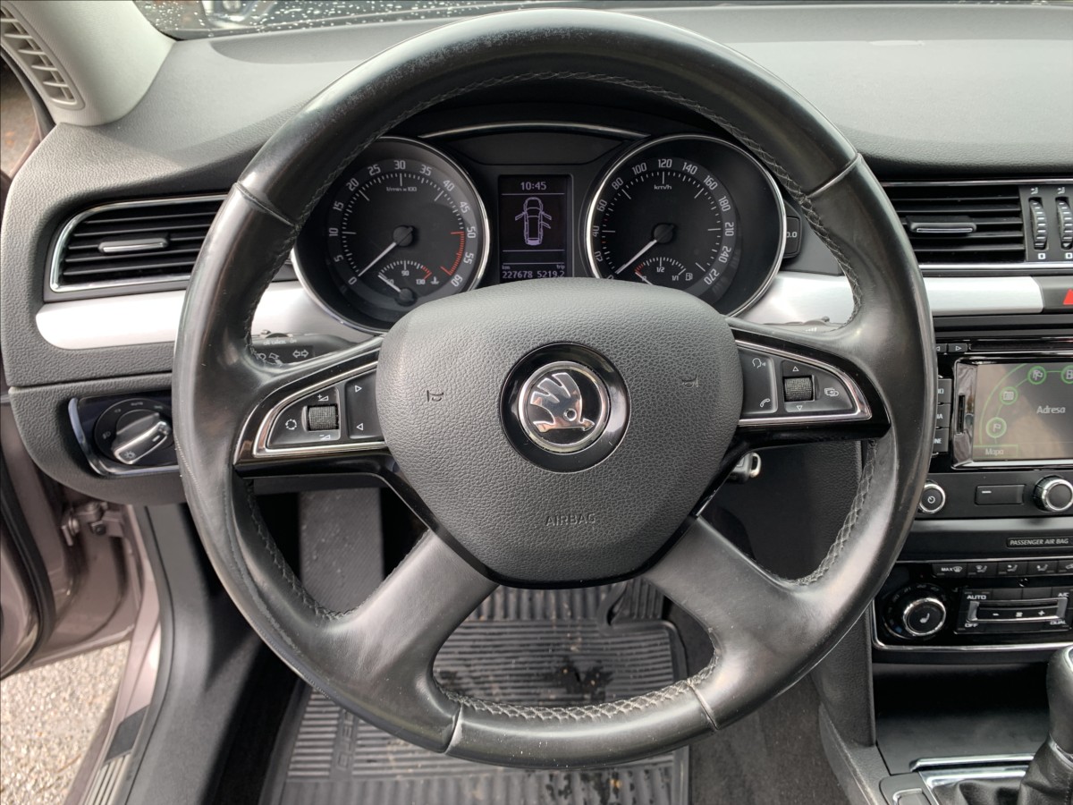 Škoda Superb