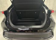 Toyota C-HR 11