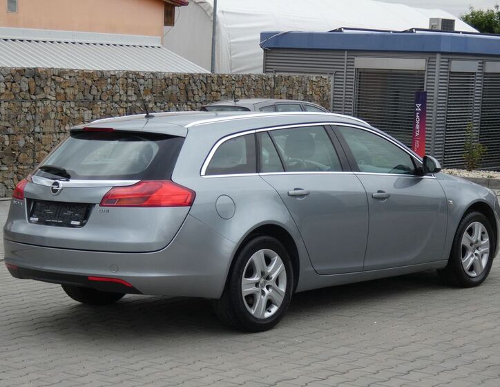 Opel Insignia 12