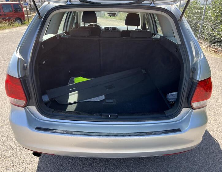Volkswagen Golf 24