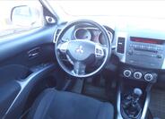 Mitsubishi Outlander 21