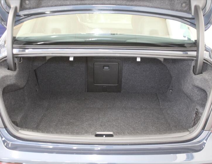 Volvo S60 28