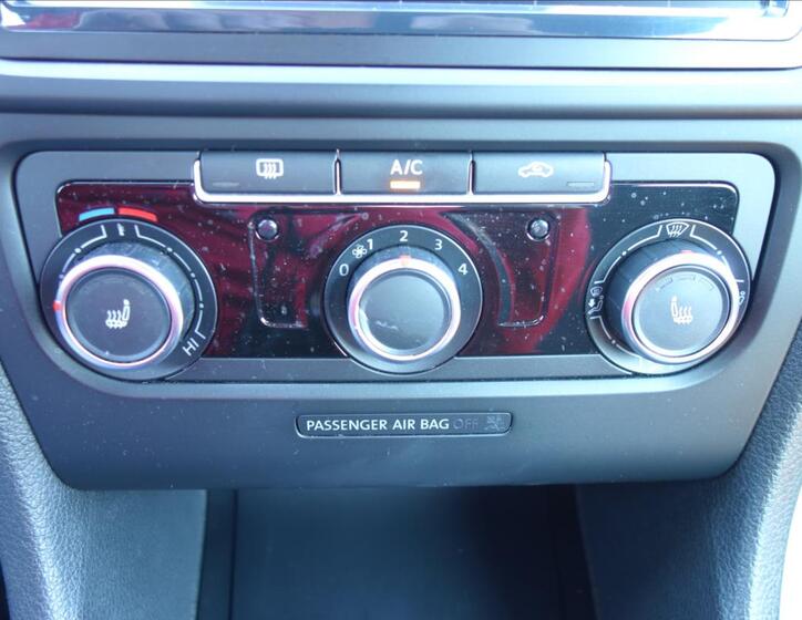 Volkswagen Golf 29