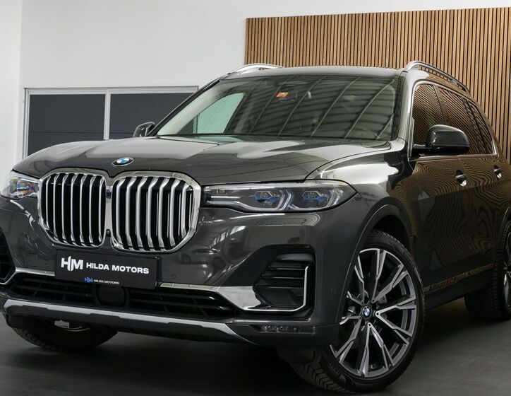 BMW X7 4